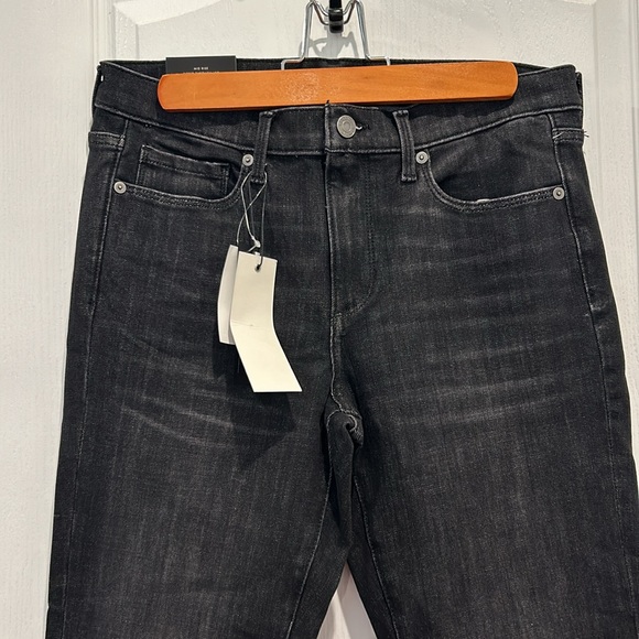 Banana Republic Women’s Mid Rise Fitted Through Leg Ankle Length Jeans, Size 29 - Picture 2 of 9